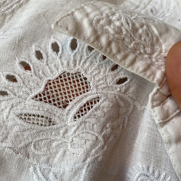 100% linen embroidered button down blouse large - Picture 11 of 11